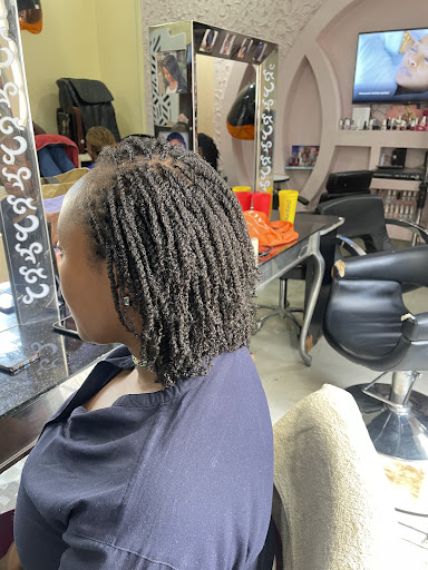 Elly's Place Salon
