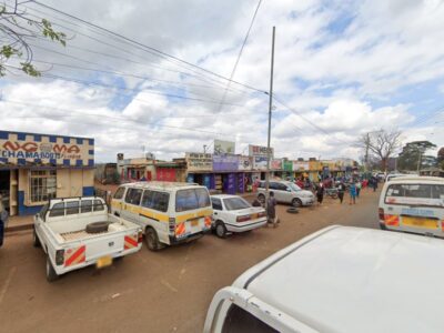 Momwe Hardware Store