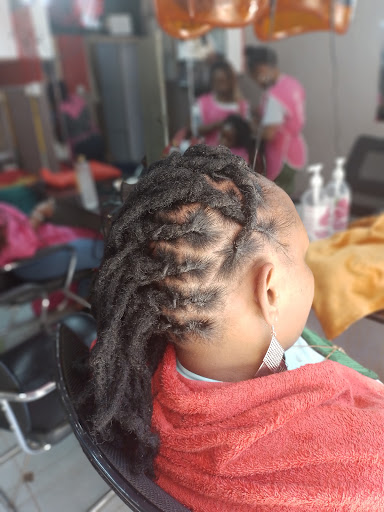 Tee Dreadlocks And Nails