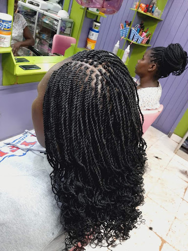 Glamora Salon -Kinoo
