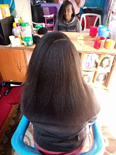Favored Beauty And Hair Salon