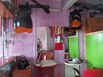 D'zire Hair And Beauty Centre