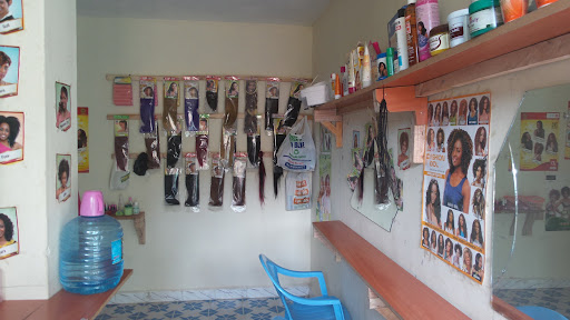 Caro's Beauty Shop And Salon