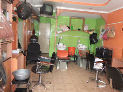 Shades Hair & Beauty Parlor