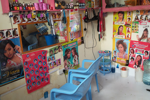 Mama Dave Beauty Salon