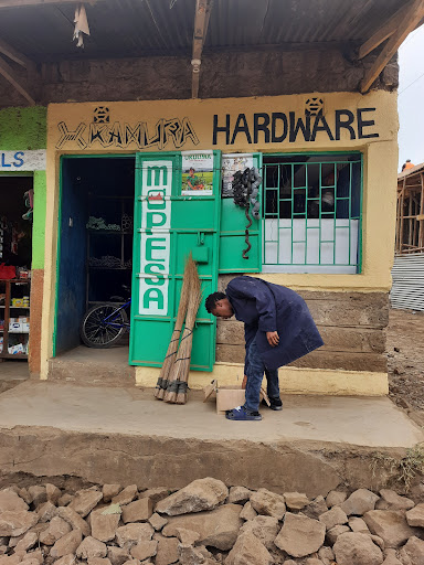 Kamura Hardware