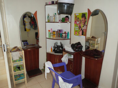 Mandy's Salon