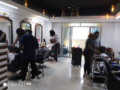 Natural Mystique Hair Studio