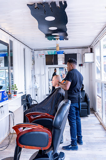 Courtyard Cuts Gigiri Un Avenue Nairobi.Mens Hair Salon