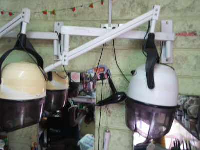 Terry's Unisex Beauty Parlour