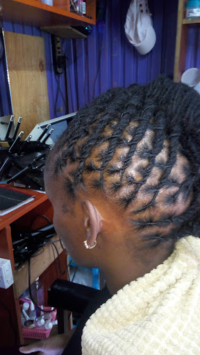 Lina's Salon