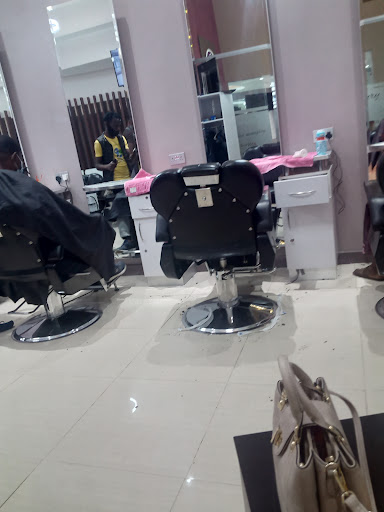 Lepic Executive Salon And Spa