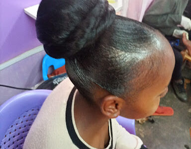 Ma Mumbe Salon