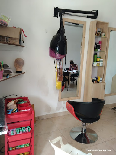 Hairlab Beauty Salons And Spa