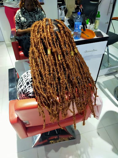 Essy Touch Hair @ Beauty Salon