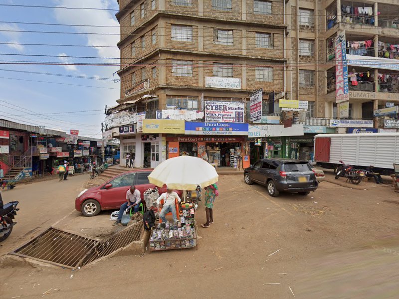 Ngochi Hardware