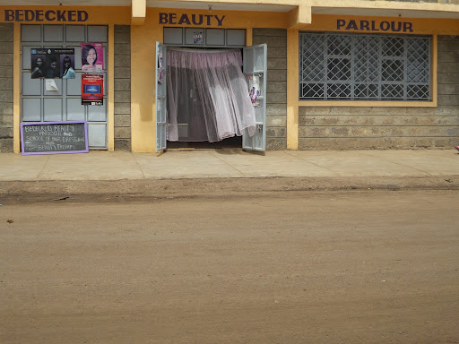 Bedcked Beauty Parlour & School Of Hairdressing