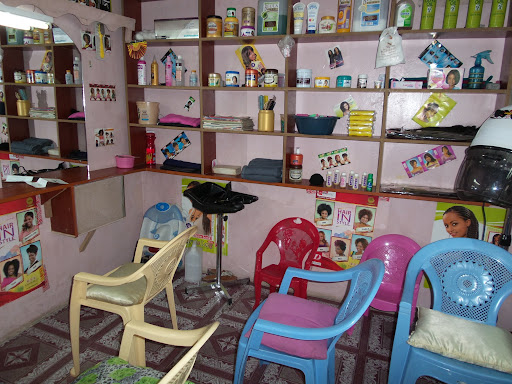 Juvanile Beauty Parlour