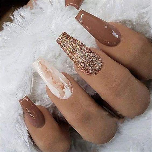 Le Posh Nails Bar