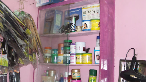 Queens Beauty Salon