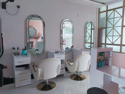 Lavish Spa & Salon