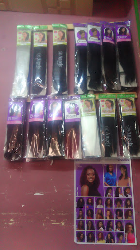 Reggis Hair Salon Kariobangi South