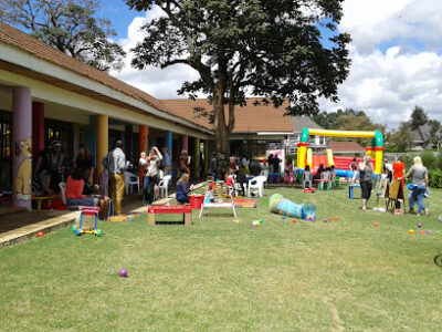 Mumwe Oak School-Runda