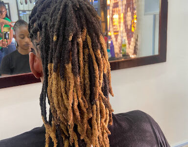Mahari Locs And Beauty Nail Studio