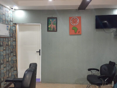 Patma Barber Shop And Spa, Utawala
