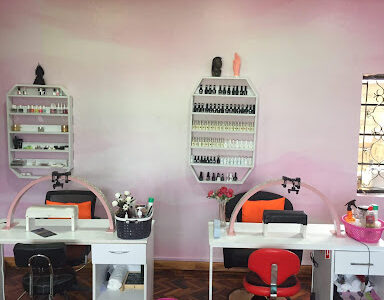 Platinum Nails, Beauty & Hair