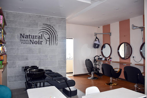 Natural Noir Beauty Parlour