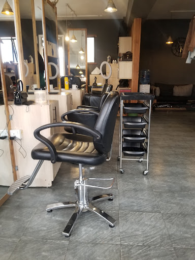Utamaduni Salon