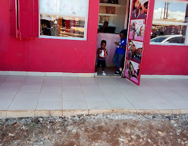 El Amanella Nails, Massage, Barber, Salon & Brand New Clothes