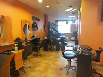 Touch Of Class Hairdressing