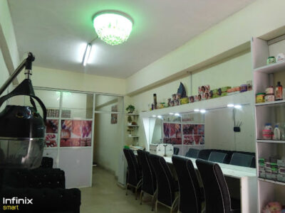 Meena Beauty Parlour