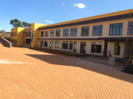 Runda Gardens And School
