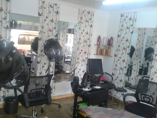 Vanaiah Hair & Beauty Salon