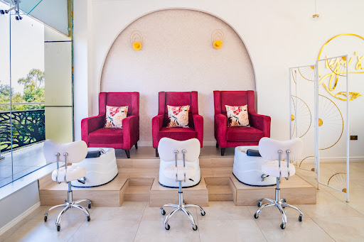 Iya's Nail & Beauty Parlour