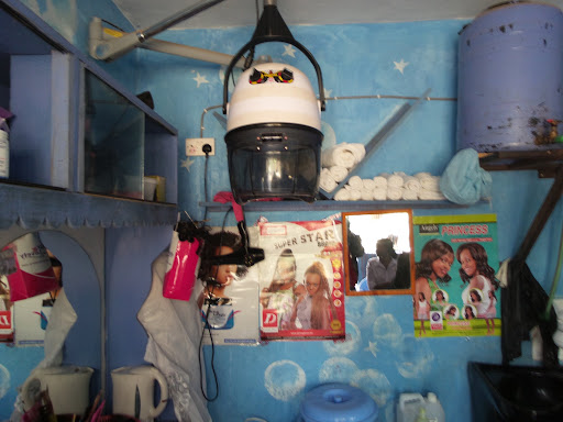 Erena's Salon