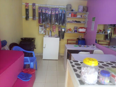 Carrllah's Beauty Parlor