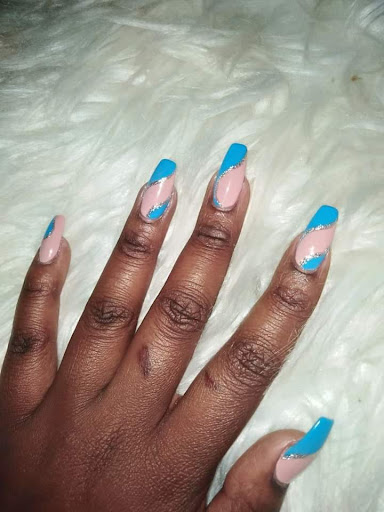 Malians Beauty And Nail Parlour