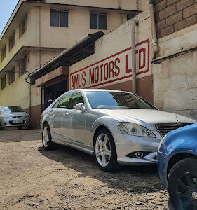 Amus Motors