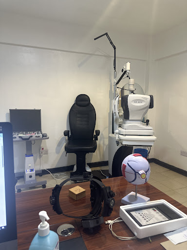Lathnaan Eye Care Ent And Diabetic Center