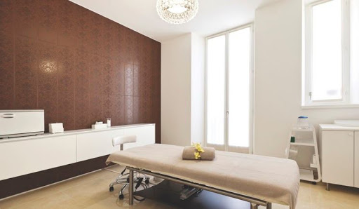 Avane Dermatology Clinic - Dr. Pranav Pancholi - Parklands Branch